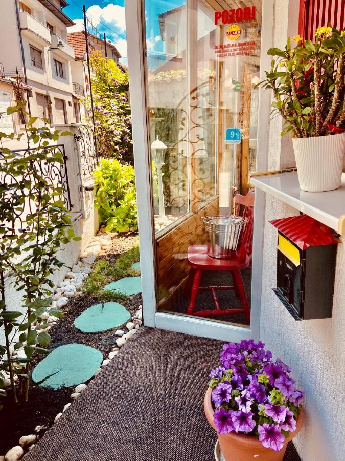 Halvat Guesthouse SJJ Exterior foto