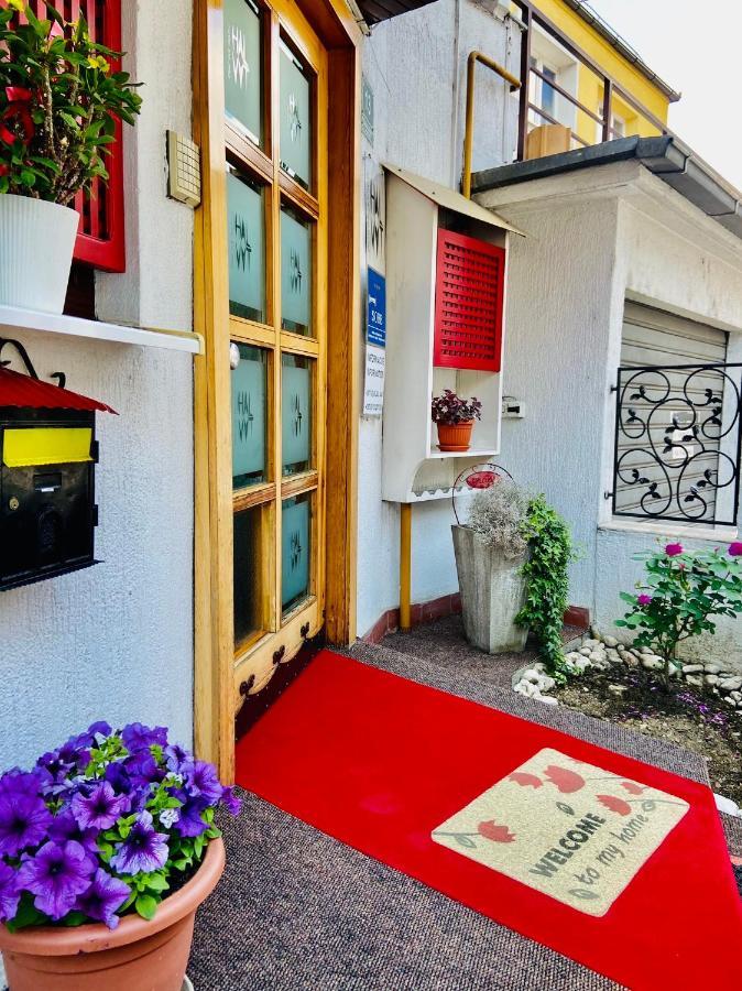 Halvat Guesthouse SJJ Exterior foto