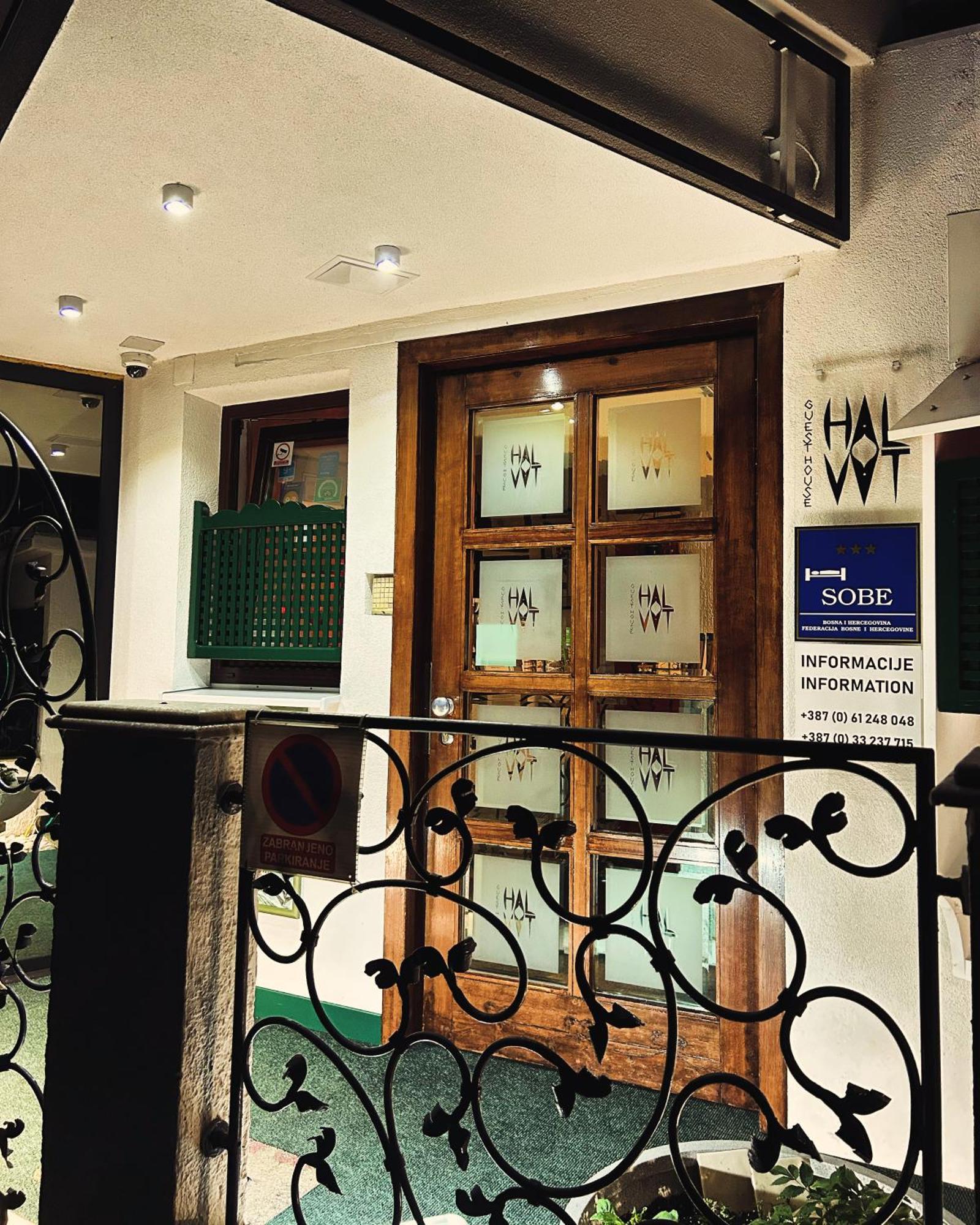Halvat Guesthouse SJJ Exterior foto